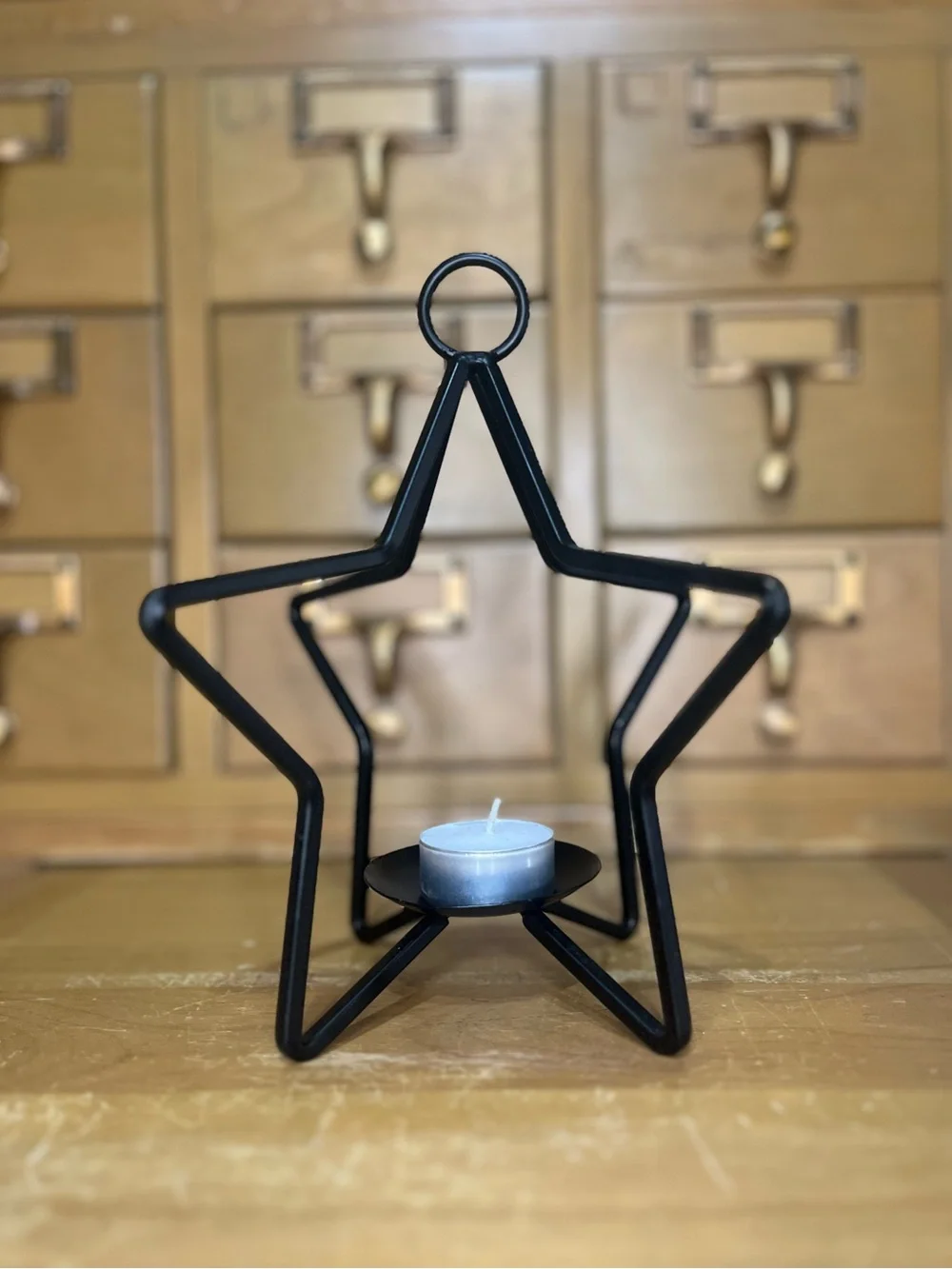 Black Star-Shaped Tealight Candle Holder